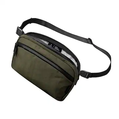 best crossbody bag tablet travel cuero 7 inch Small Handmade Shoulder Genuine Leather iPad/Tablet Vintage Messenger For 6.5 inch iPad Pro for Women Men and good looks. Tablet Bag | Padded Shoulder