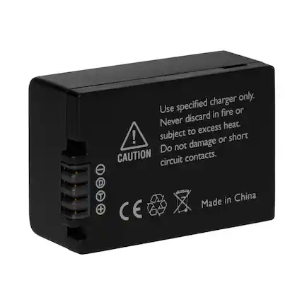 Use specified charger only.
Never discard in fire or subject to excess heat.
Do not damage or short circuit contacts.
CAUTION
Made in China
