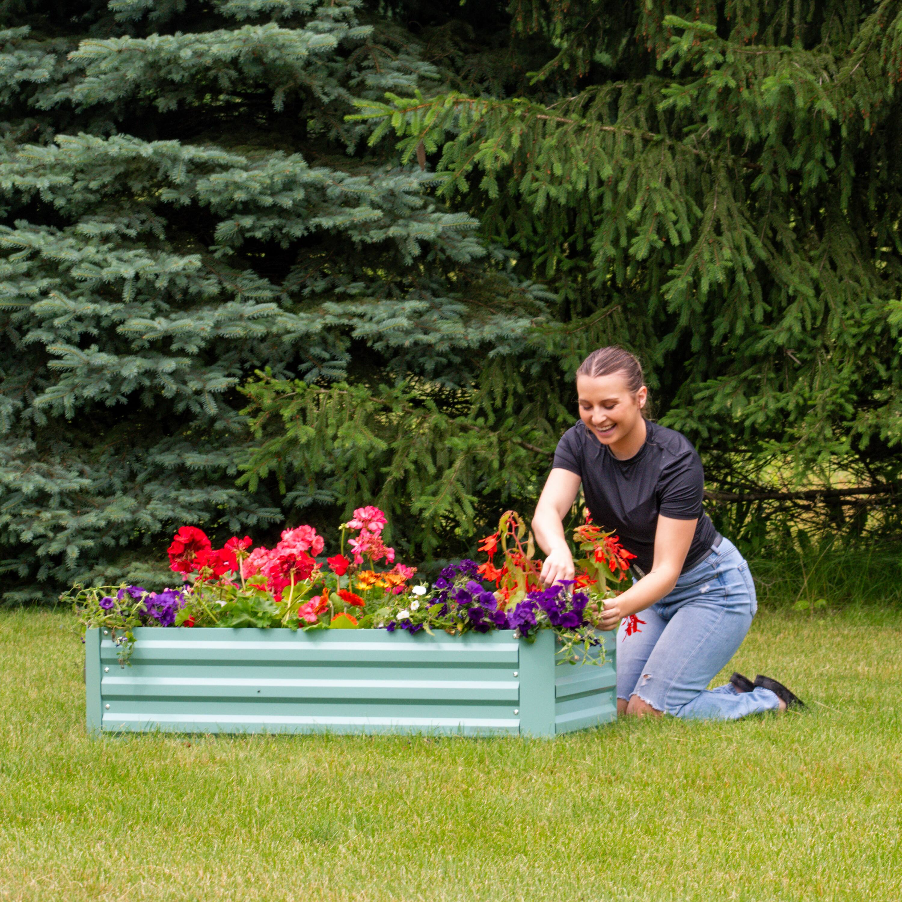 Alt View 7. Sunnydaze - Rectangle Galvanized Steel Raised Bed - 4 x 2 x 1 ft - Green.