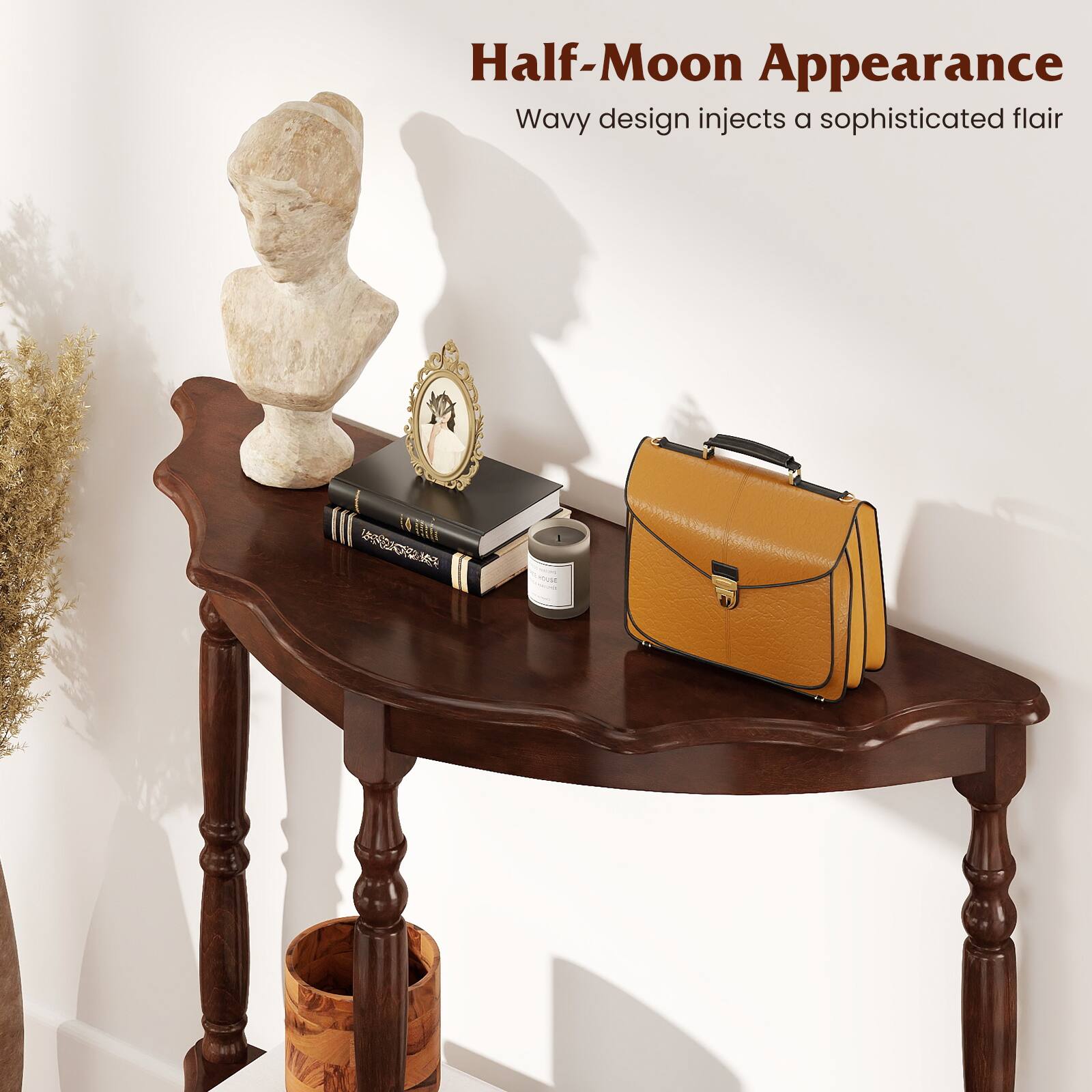 Half-Moon Appearance  
Wavy design injects a sophisticated flair