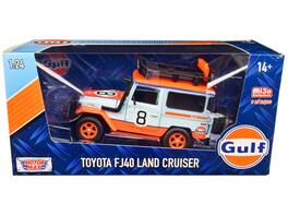 Toyota FJ40 Land Cruiser #8 "Gulf Oil" White Limited Edition to 2,400 pieces Worldwide 1/24 Diecast Car by Motormax