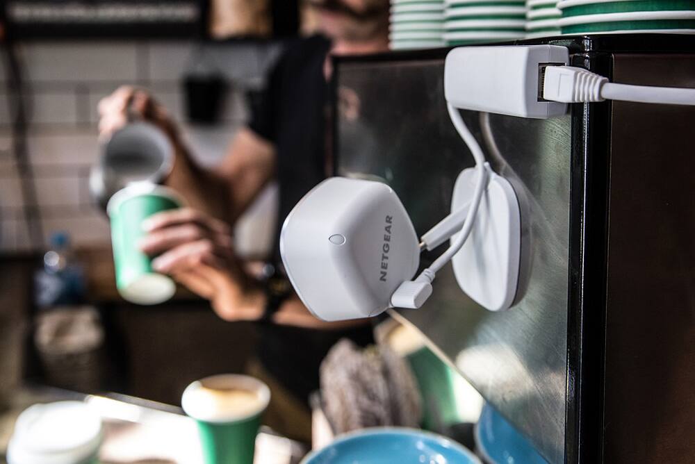 Alt View 17. NETGEAR - Arlo Smart Home Indoor/Outdoor Wireless High-Definition IP Security Cameras (3-Pack) - White/Black.