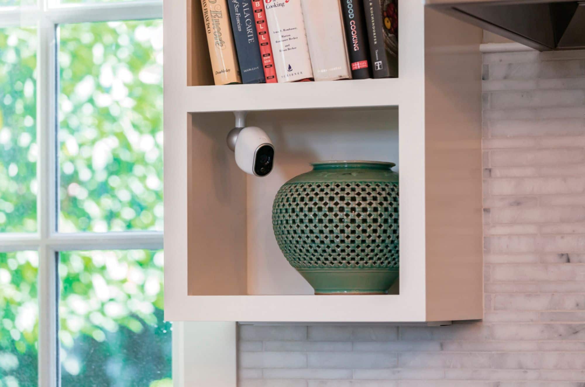 Alt View 19. NETGEAR - Arlo Smart Home Indoor/Outdoor Wireless High-Definition IP Security Cameras (2-Pack) - White/Black.