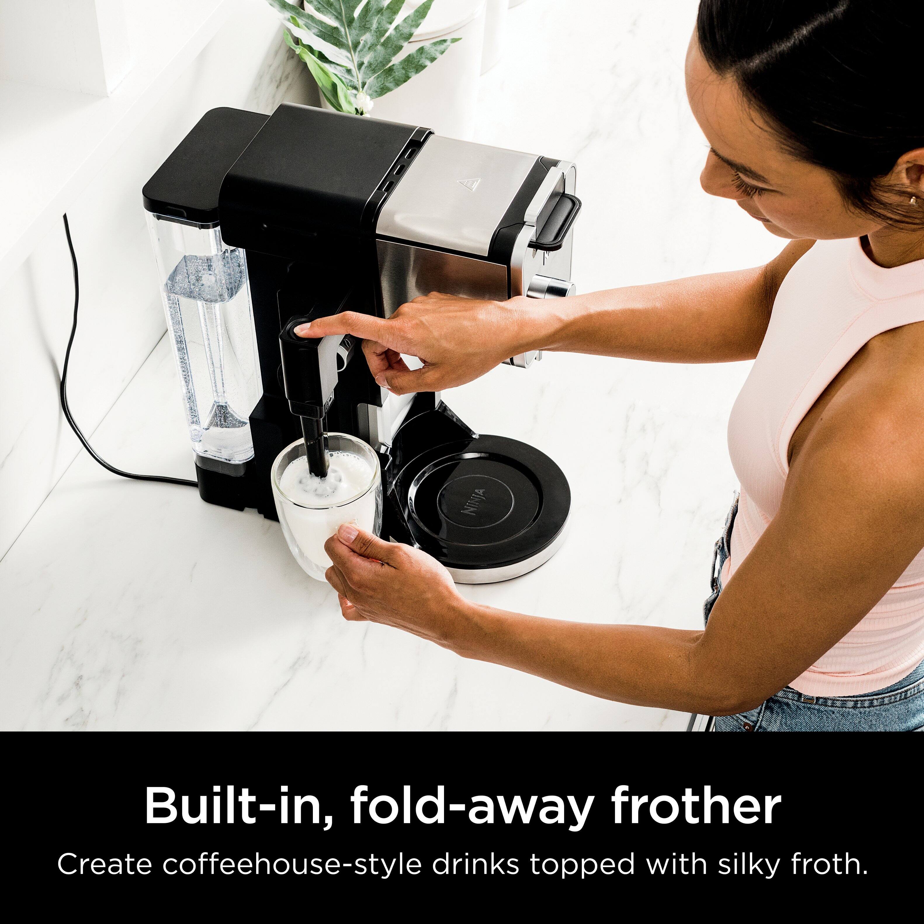 NINJA Built-in, fold-away frother  
Create coffeehouse-style drinks topped with silky froth.