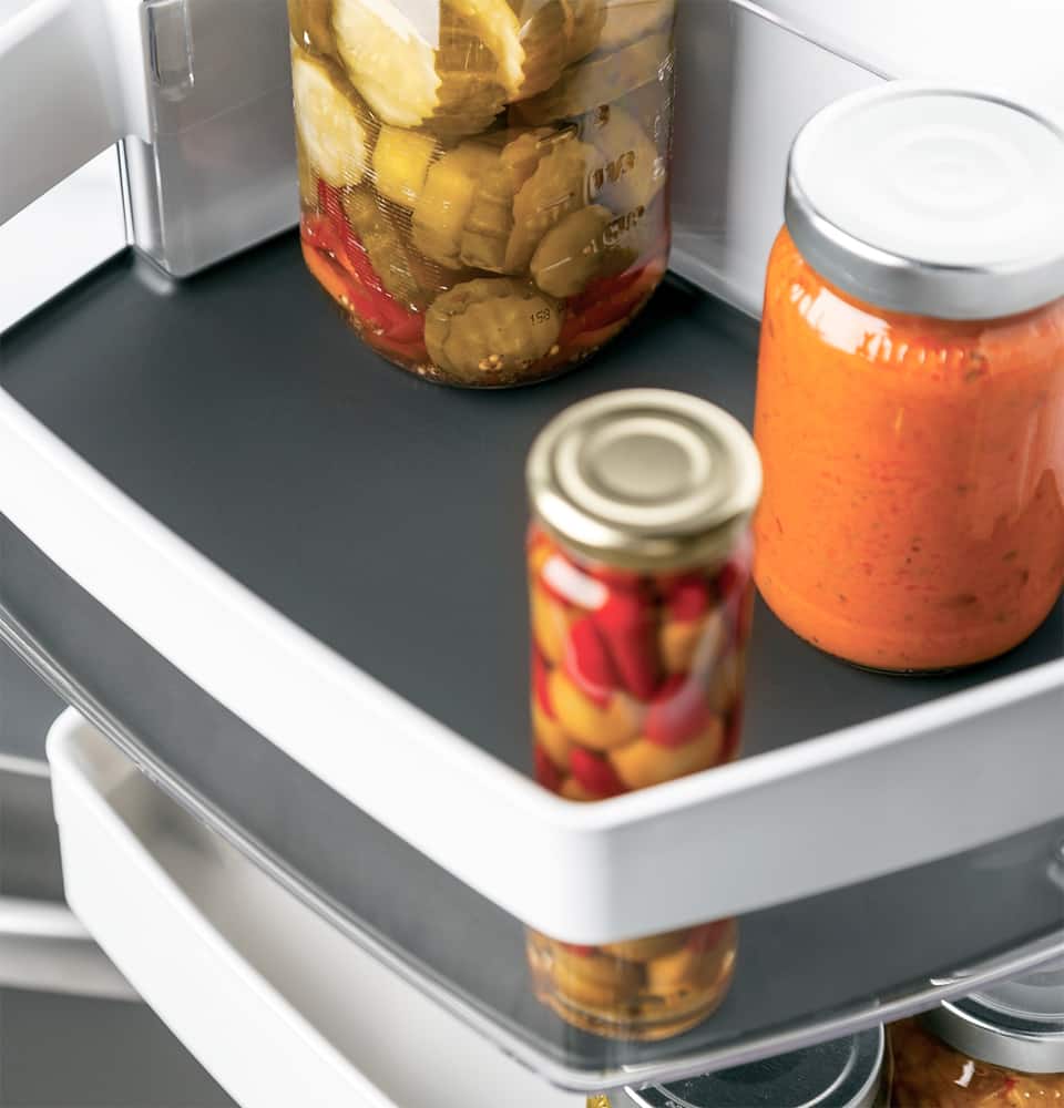 Best Buy GE 27.7 Cu. Ft. French Door Refrigerator with ThrutheDoor Ice and Water Slate GFE28HMHES