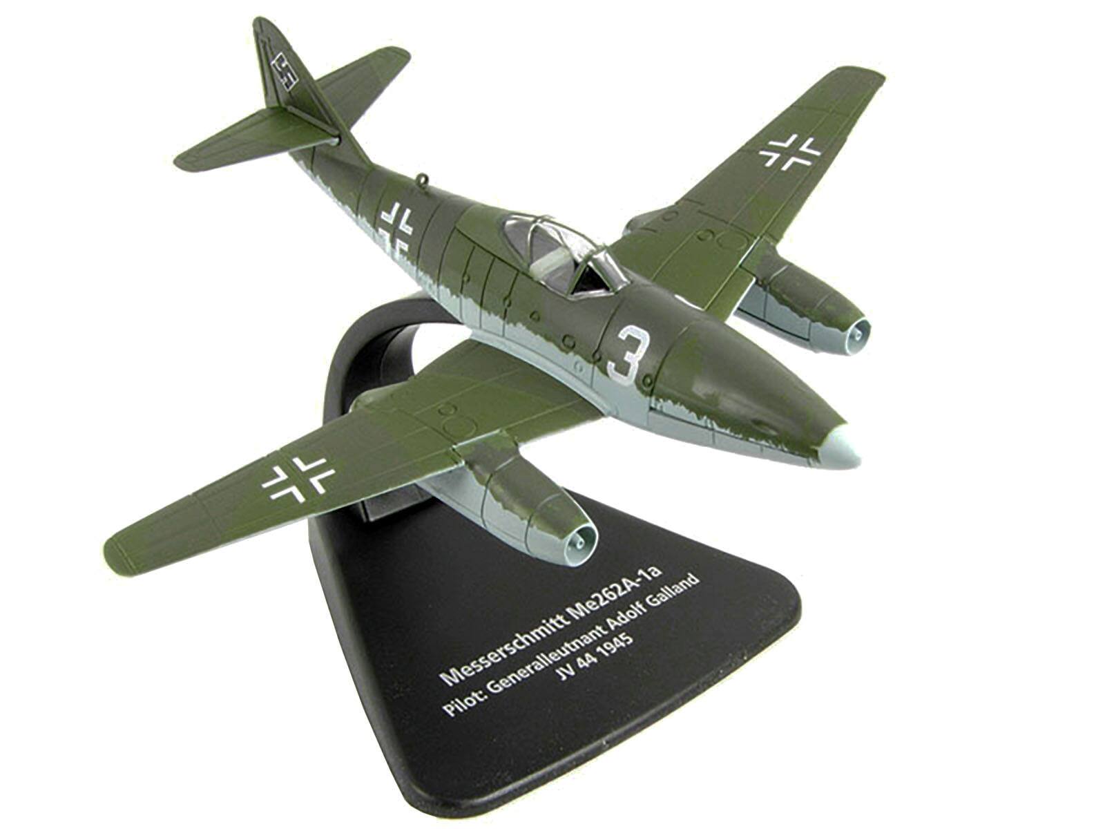 Messerschmitt Me262A-1a  
Pilot: Generalleutnant Adolf Galland  
JV 44 1945