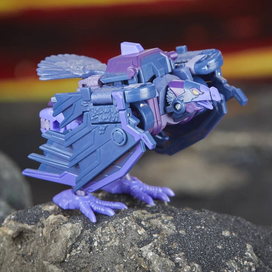 Alt View 7. Hasbro - Transformers Generations Legacy United Deluxe Class Star Raider | Filch - Multi-Colored.