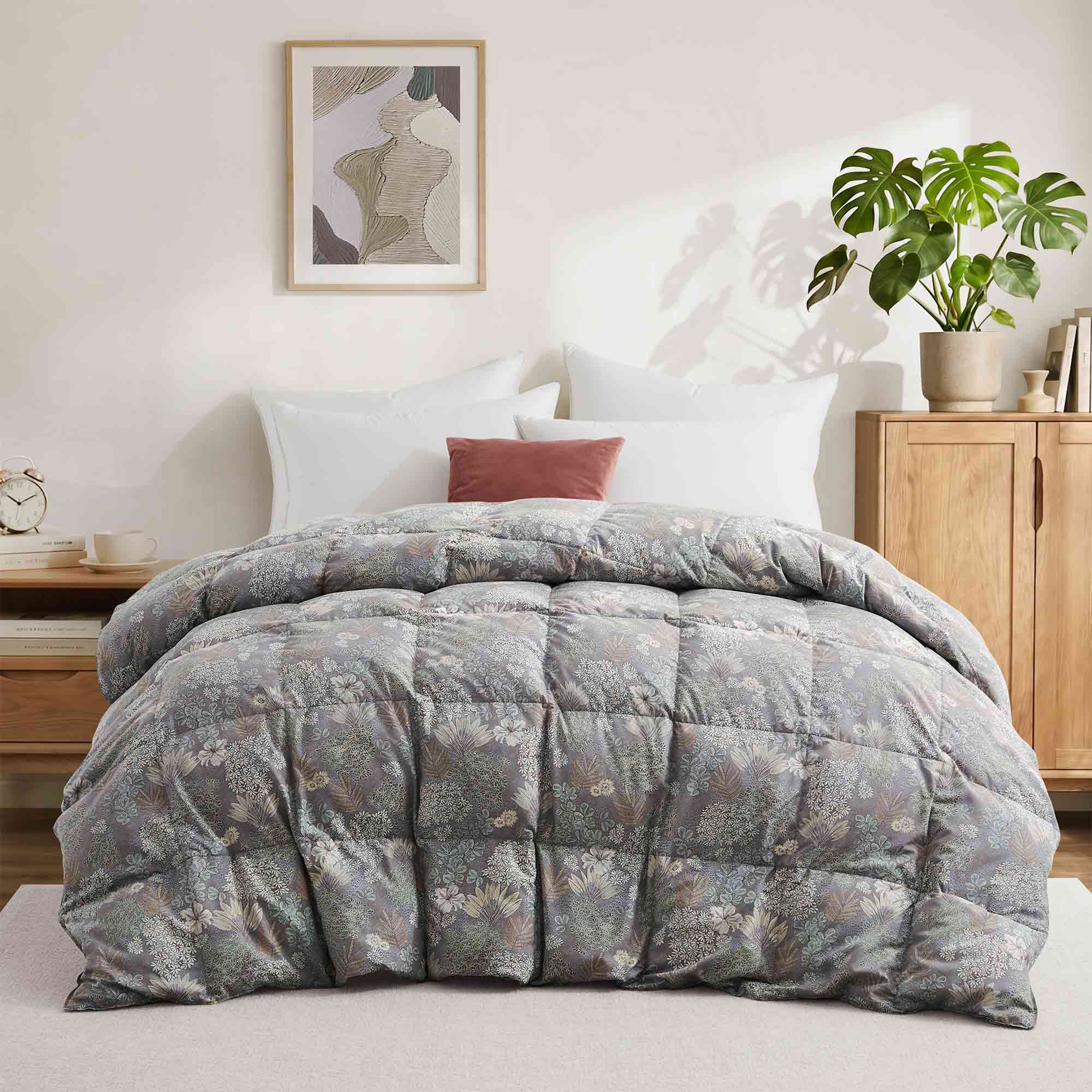Peace Nest - All Season Goose Feather Fiber Comforter Duvet Vintage Style, King - Camel Khaki Paisley