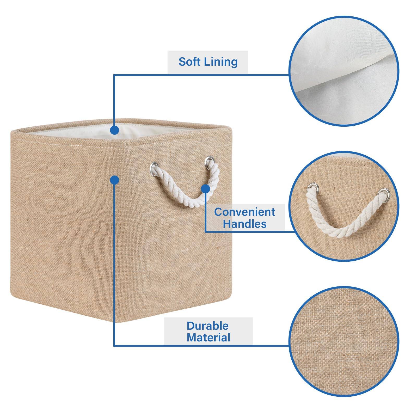 Soft Lining  
Convenient Handles  
Durable Material