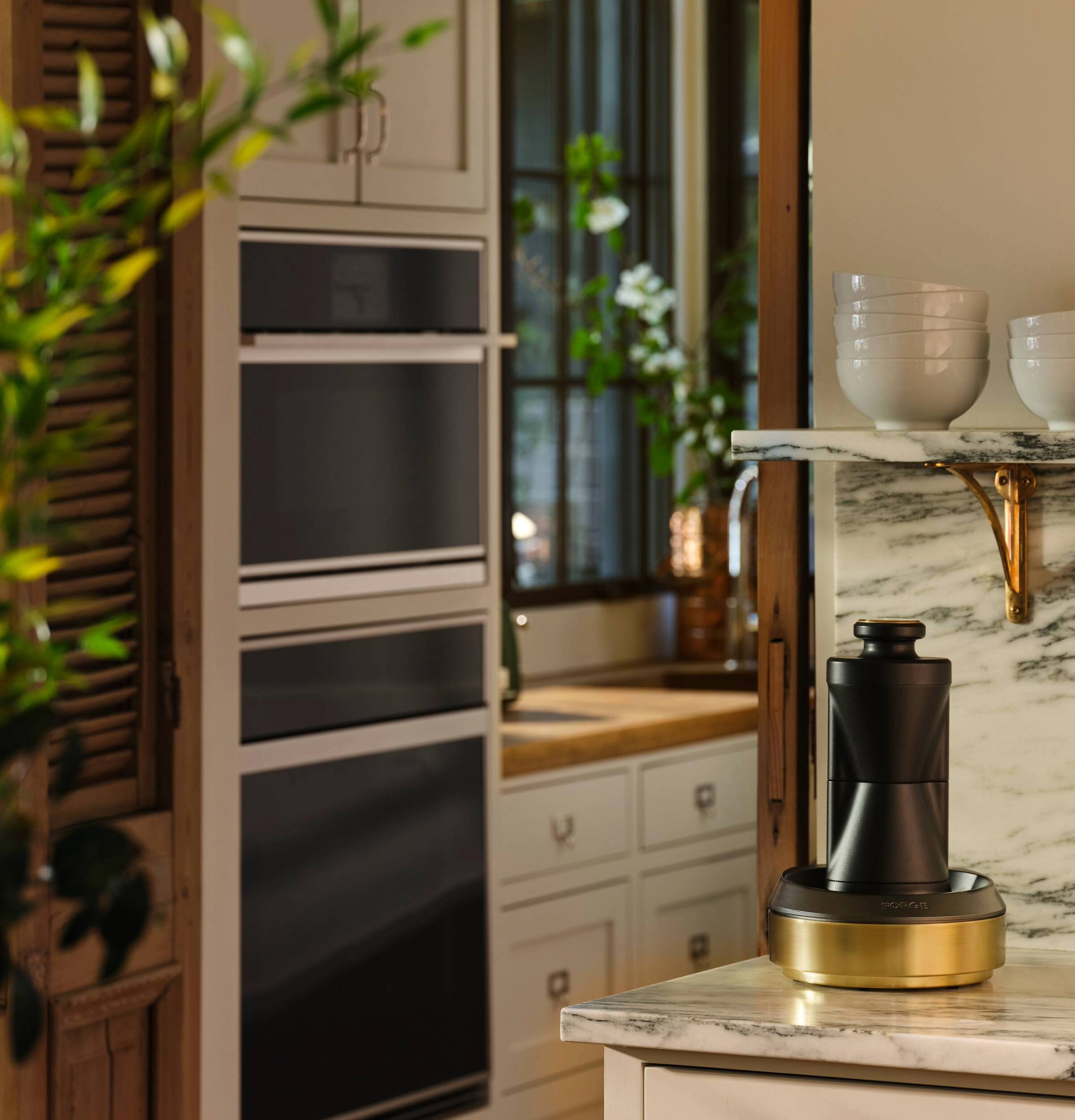 Alt View 7. Monogram - 1.7 Cu. Ft. Convection Built-In Microwave with Sensor Cooking and Five in One 240V Advantium Technology - Stainless Steel.