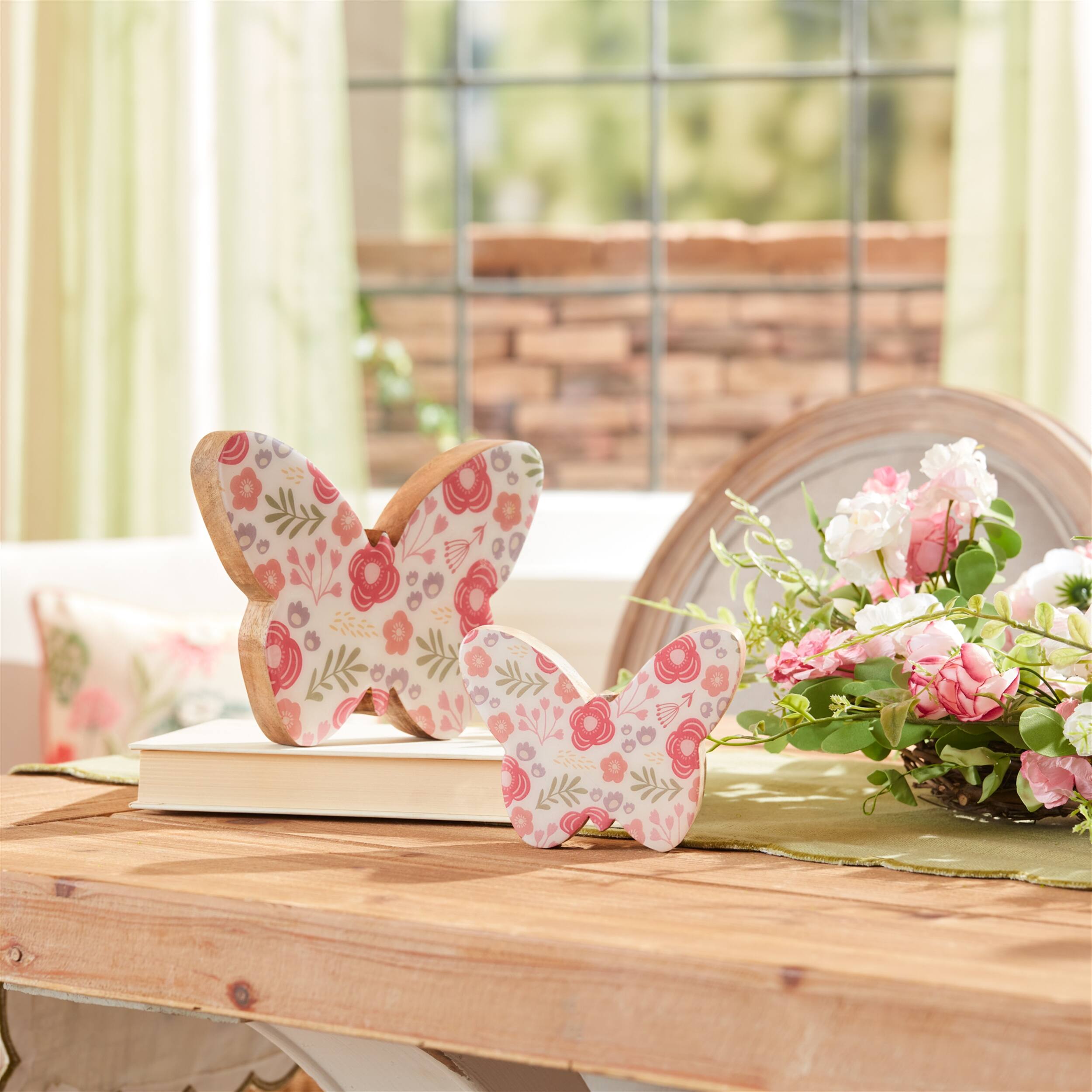 Angle. BreeBe - Wood Floral Patterned Butterfly Decor (Set of 2) - White, Pink.