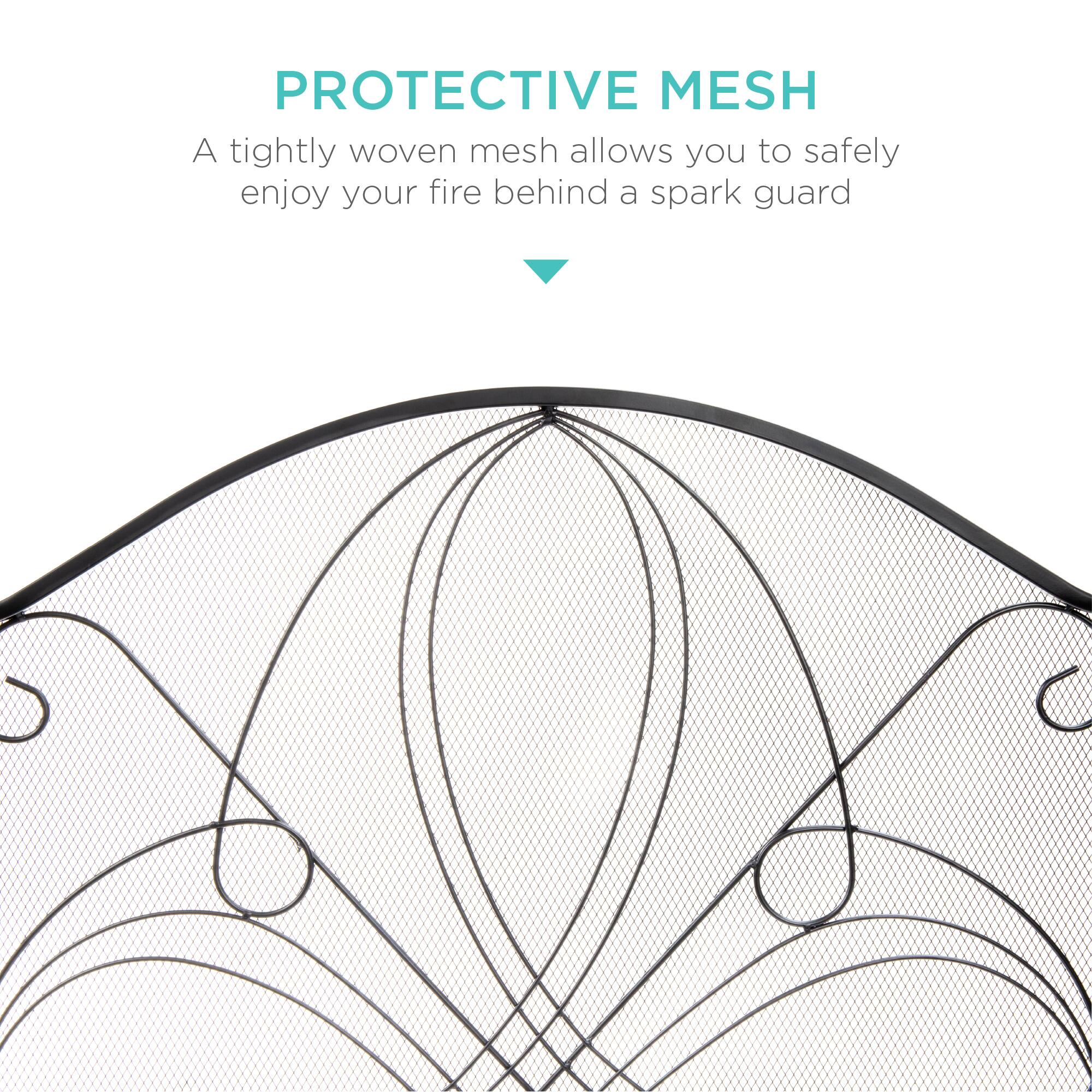 **PROTECTIVE MESH**

A tightly woven mesh allows you to safely enjoy your fire behind a spark guard.