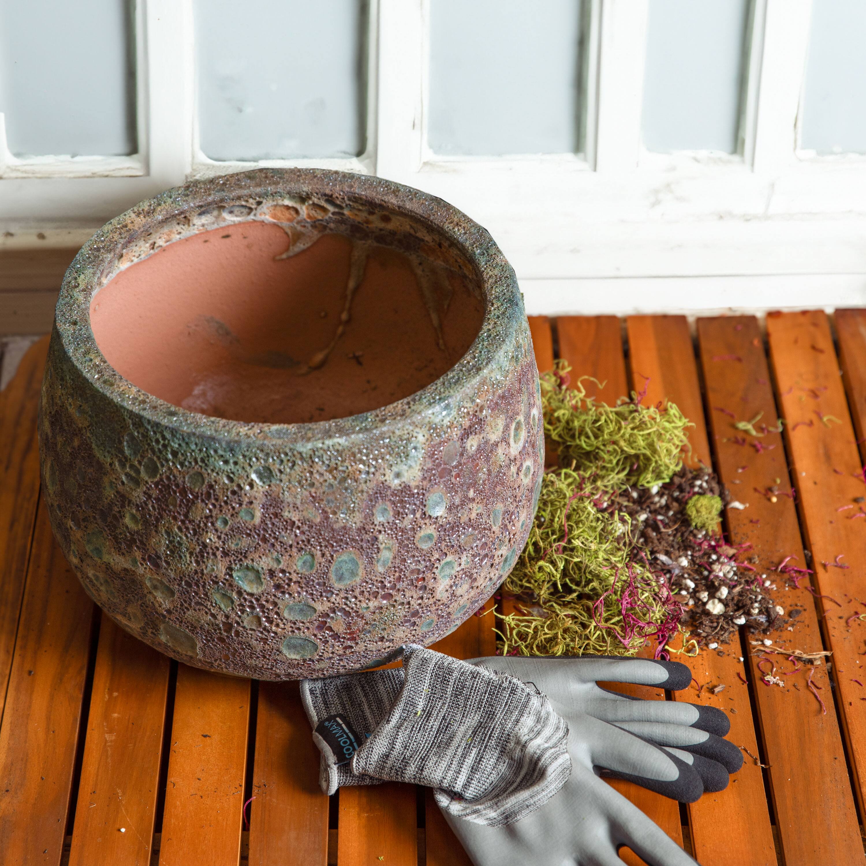 Alt View 1. Sunnydaze - 14" Lava Finish Planter Distressed Ceramic - Green.