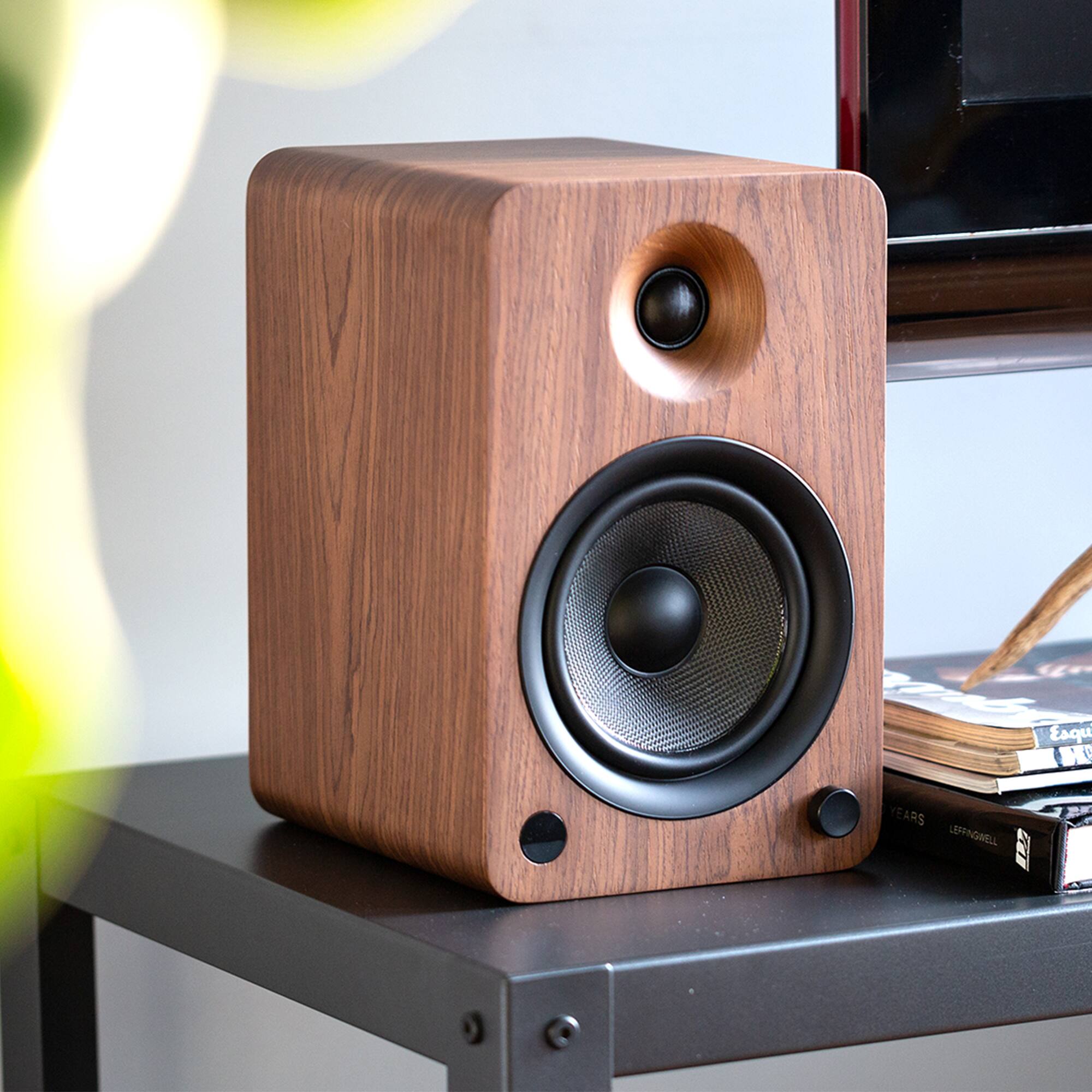 cii14No.MC50、VX2508、T24J03、YU06 Kanto YU6 200W Powered Bookshelf Speakers with Bluetooth