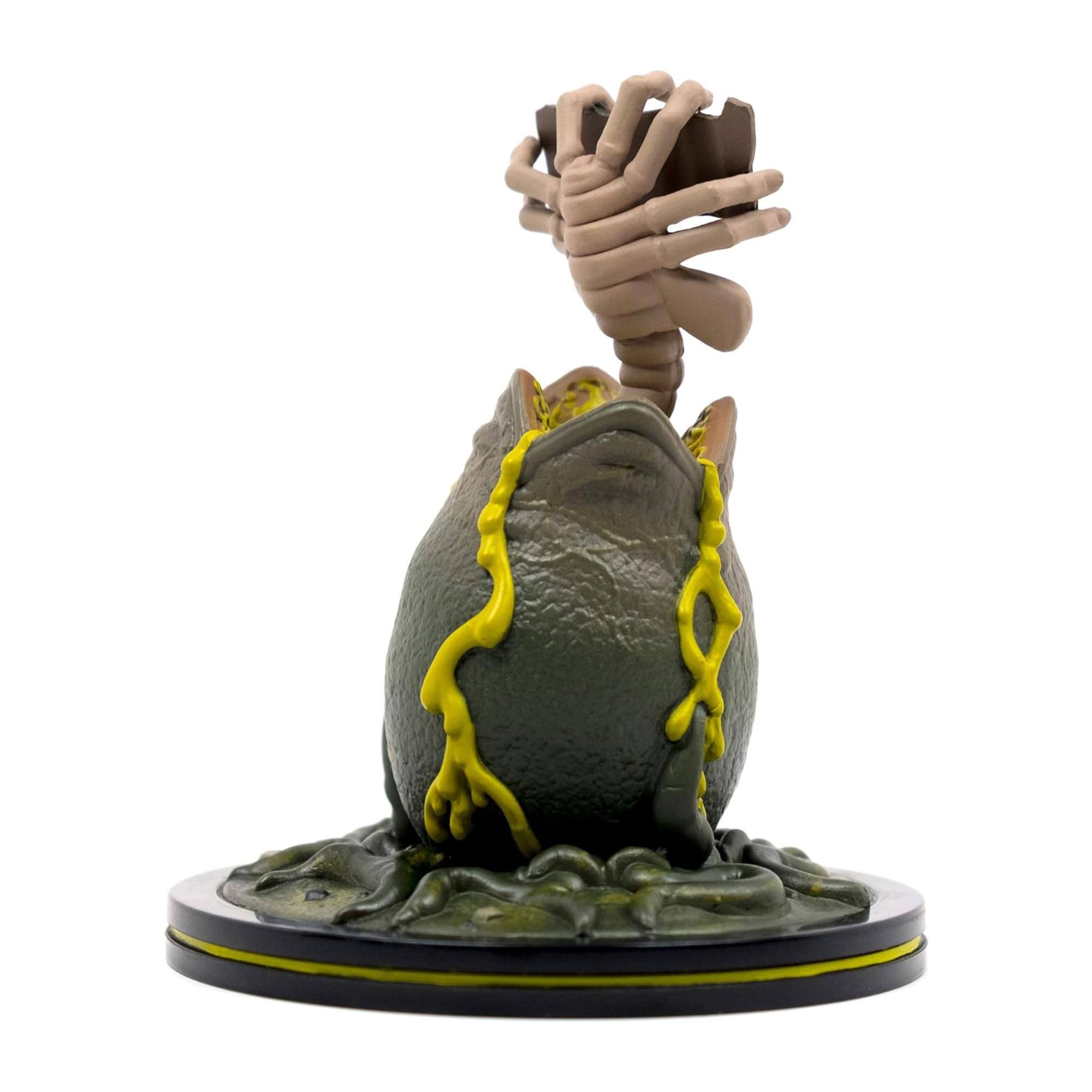 Alt View 2. Quantum Mechanix - Alien Facehugger Q-Fig Max Diorama Figure - Brown.