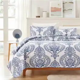 Hivvago - Twin Size Soft Microfiber Reversible Baroque Floral Design Quilt Set - Blue/White