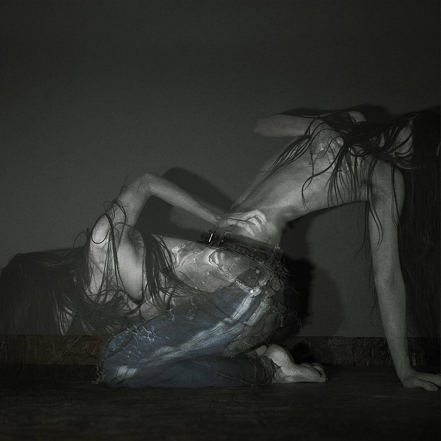 Front. Sofia Isella - Something Is a Shell .   - VINYL LP.