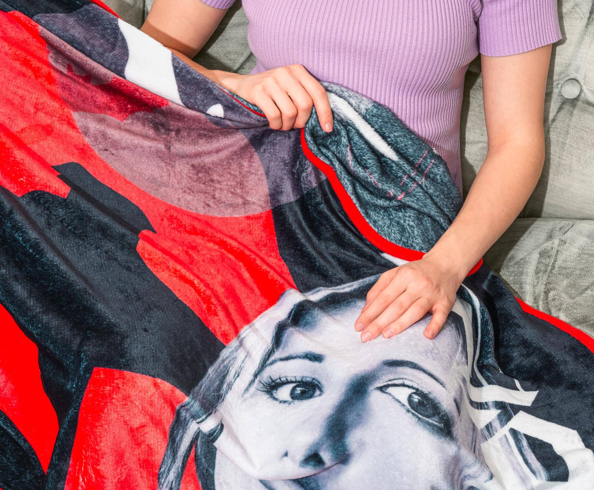 Alt View 4. Silver Buffalo - Buffy The Vampire Slayer Fleece Throw Blanket | 45 x 60 Inches - Black.