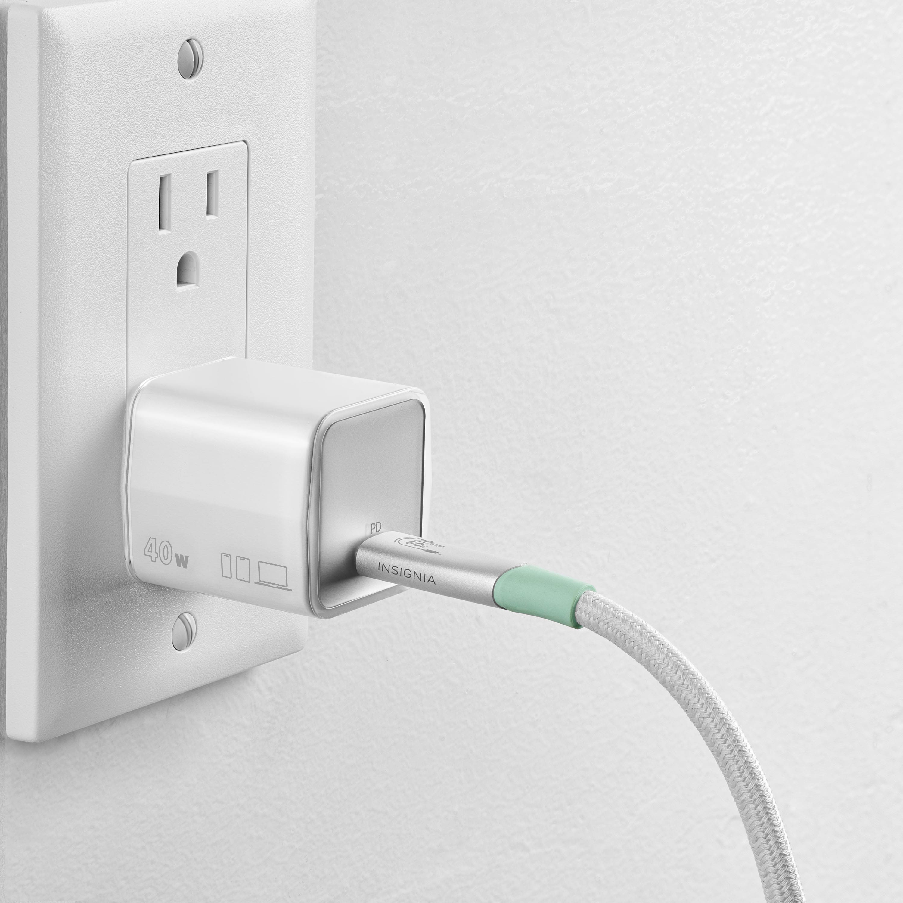 Alt View 4. Insignia™ - 40W USB-C Port Wall Charger - White.