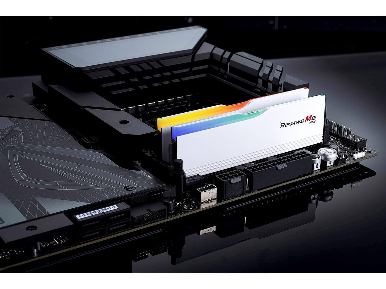 Ripjaws M5  
RIPJAWS  
MSI