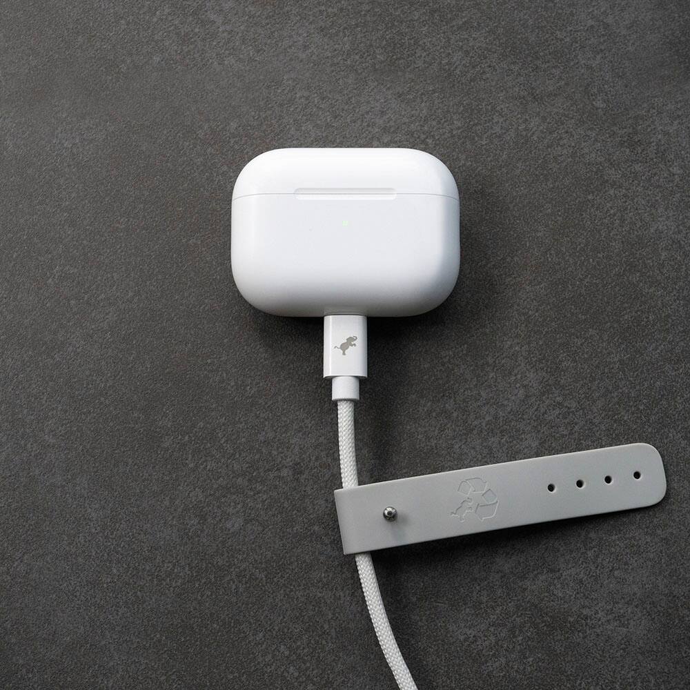 Alt View 13. Nimble - Powerknit USB-C to USB-C Cable 1M/3.3FT Fast Charging for iPhone 17–15, iPad, MacBook Air/Pro 2018–2022, Samsung & More - White.