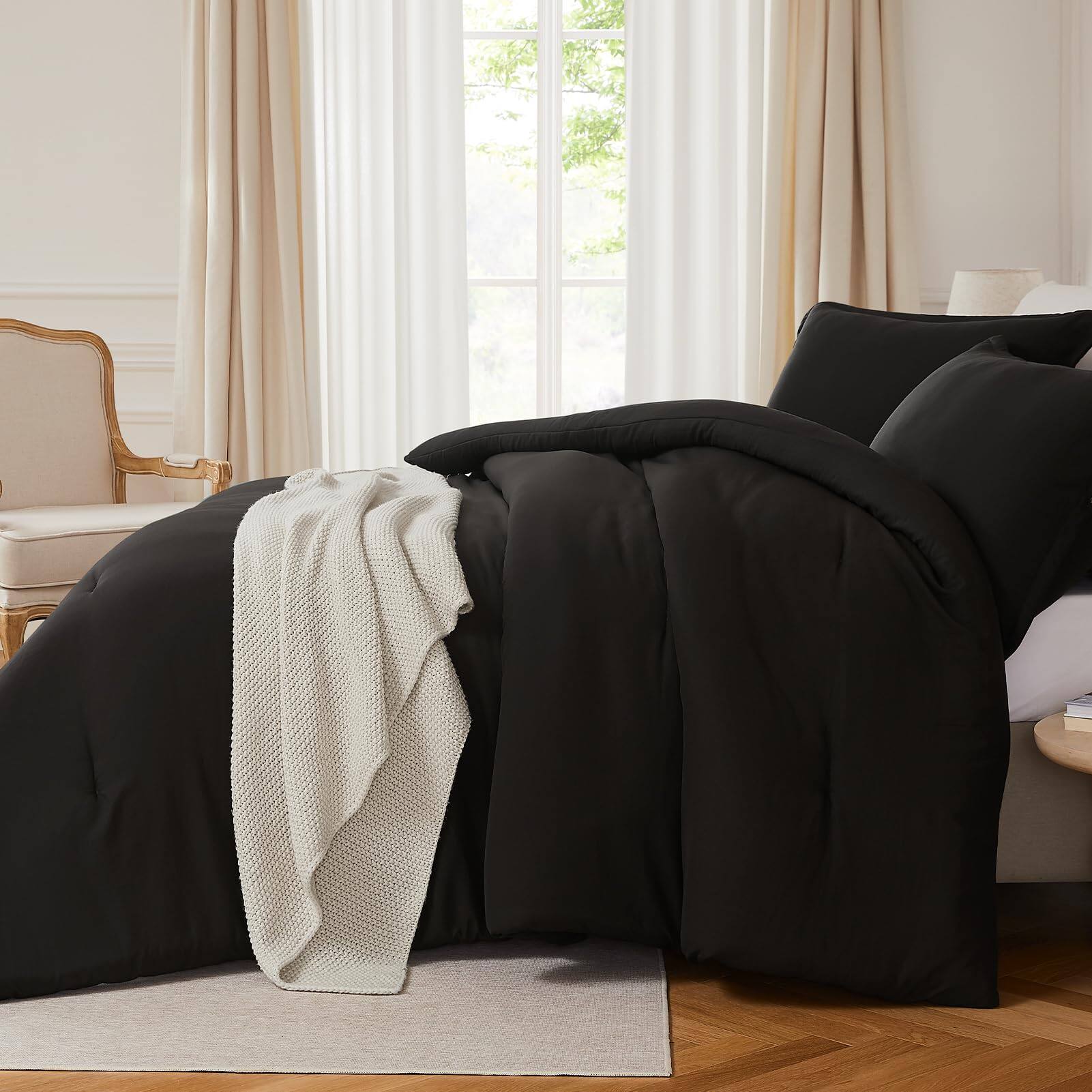 Back. Comfort Essence - Queen Comforter Sets 3pcs Soft Lightweight Breathable Bedding For All Season Size9090 2 Pillowcases - Skyblue-Full (82"x86").