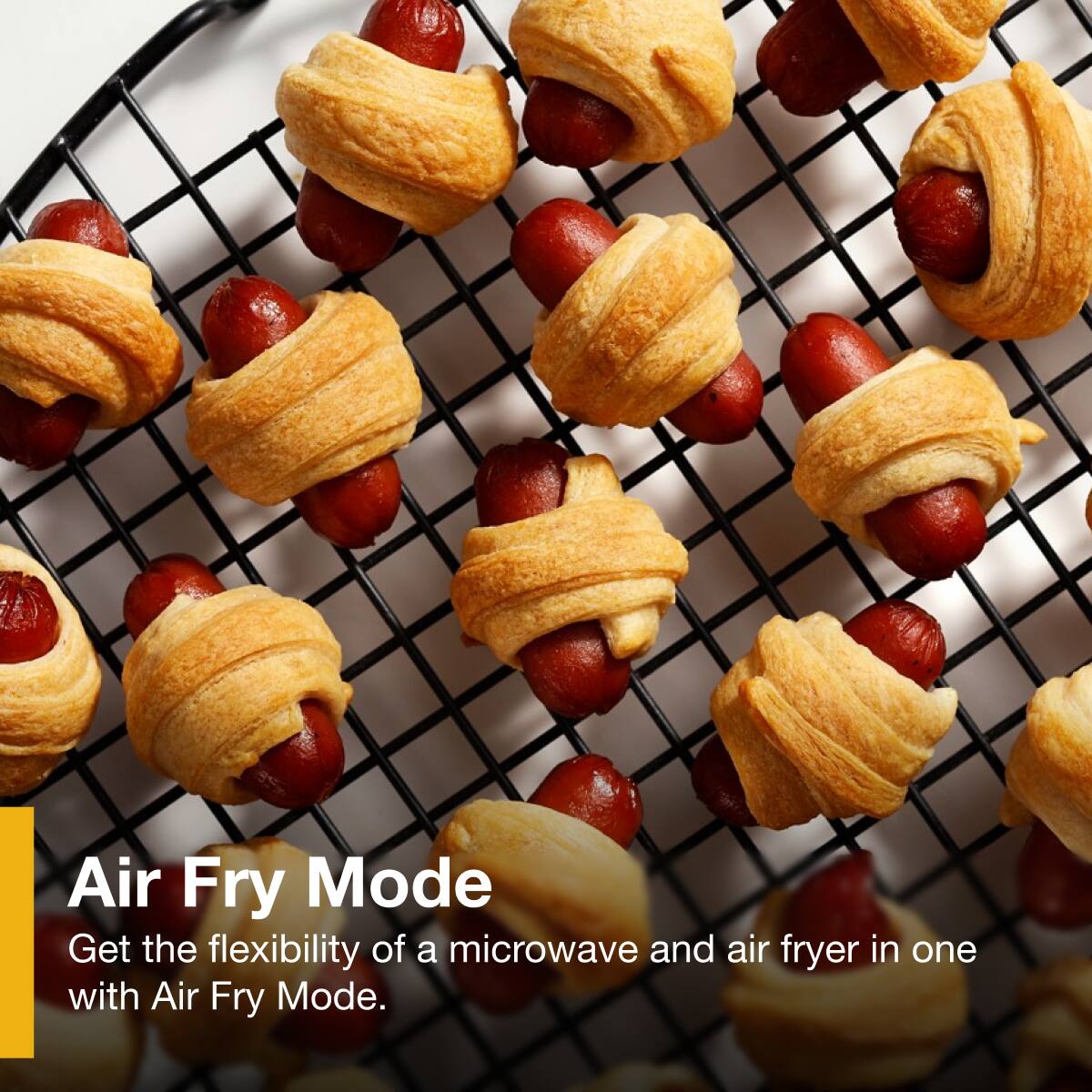 Air Fry Mode  
Get the flexibility of a microwave and air fryer in one with Air Fry Mode.
