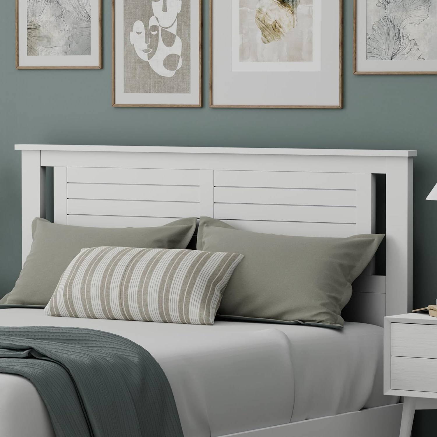 Angle. Hivvago - Queen size Farmhouse Solid Wood Slatted Headboard in White Finish - White.