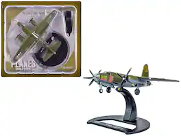 Luppa - Martin B-26B Marauder Bomber QQQQ 556th Bomb Squadron 387th Bomb Group USAAF 1943 Planes of WWII Series 1/144 - Green