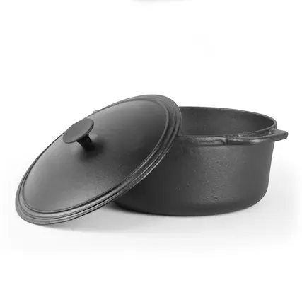 Front. Commercial Chef - COMMERCIAL CHEF 6.6 Quart Dutch Oven - Black.