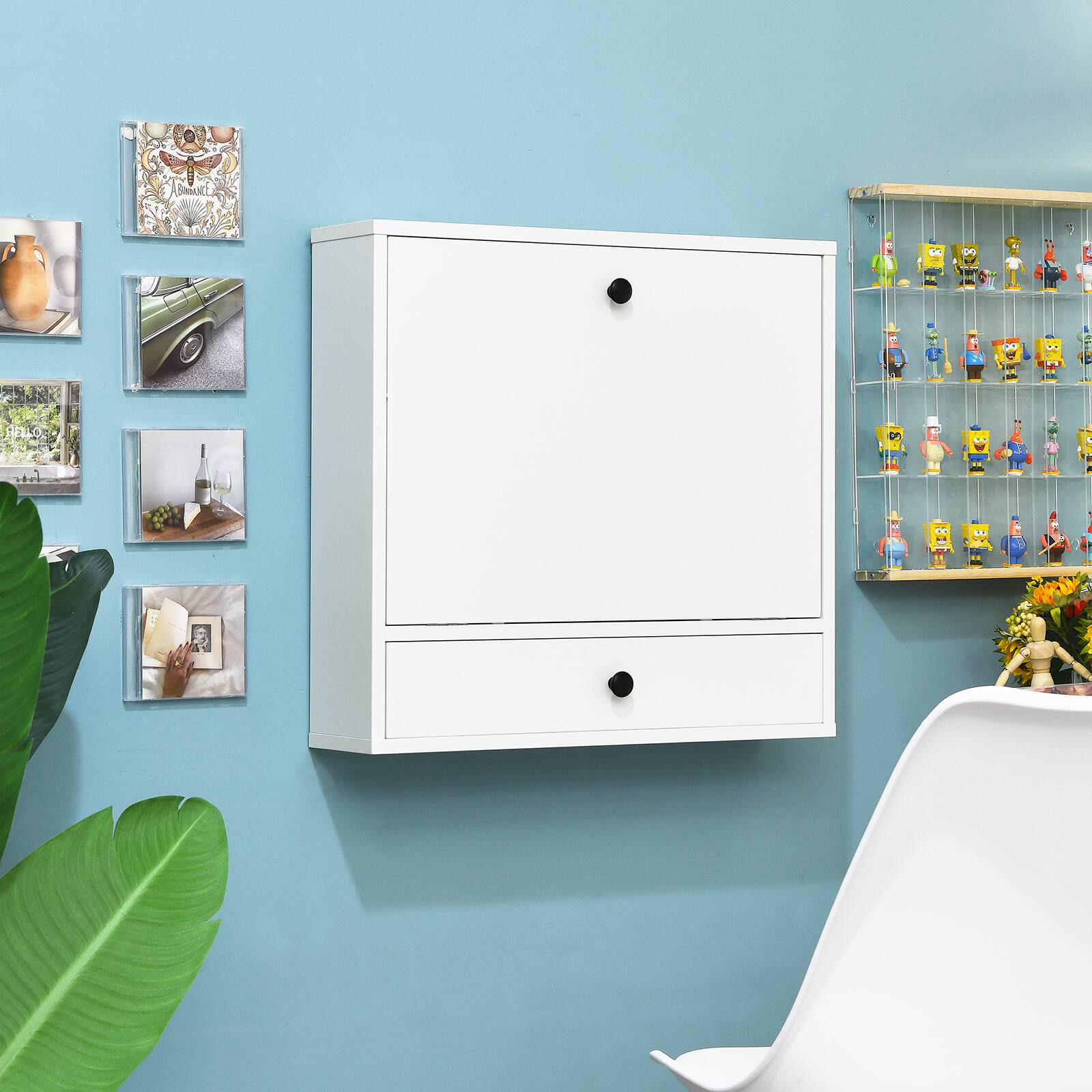 The text on the image reads "Hello".