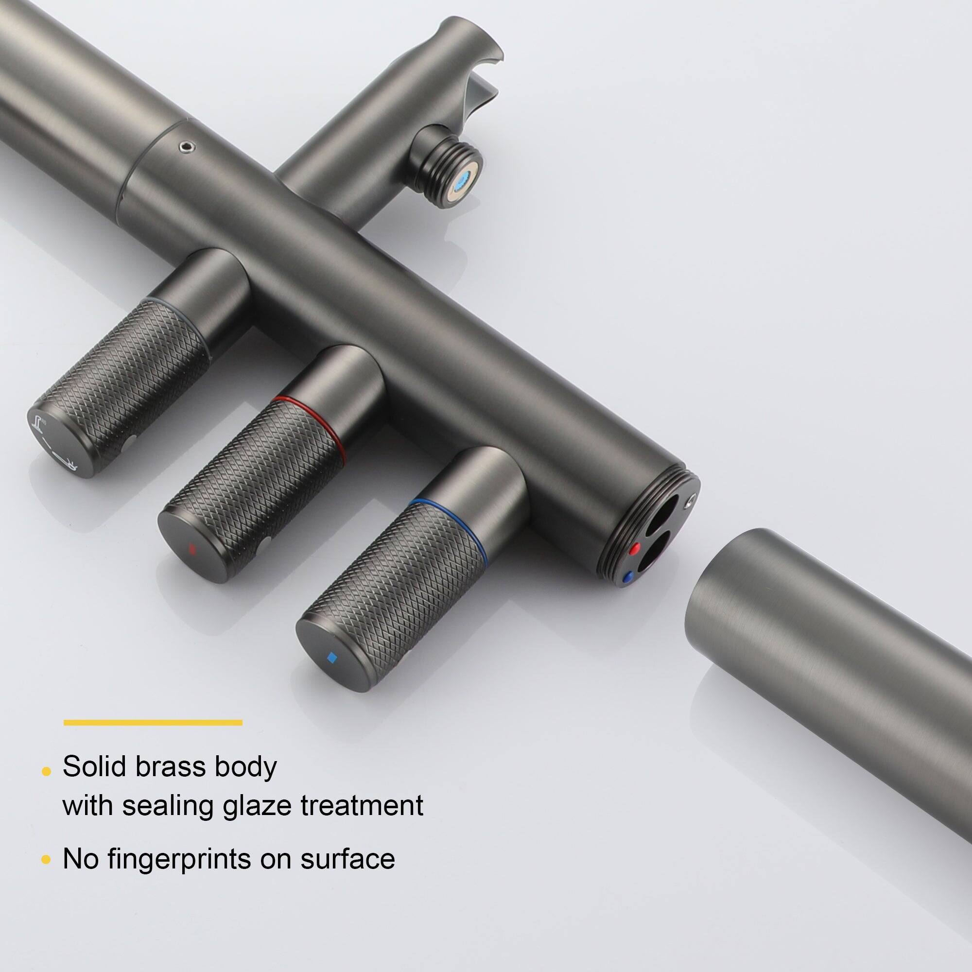 Solid brass body with sealing glaze treatment
No fingerprints on surface