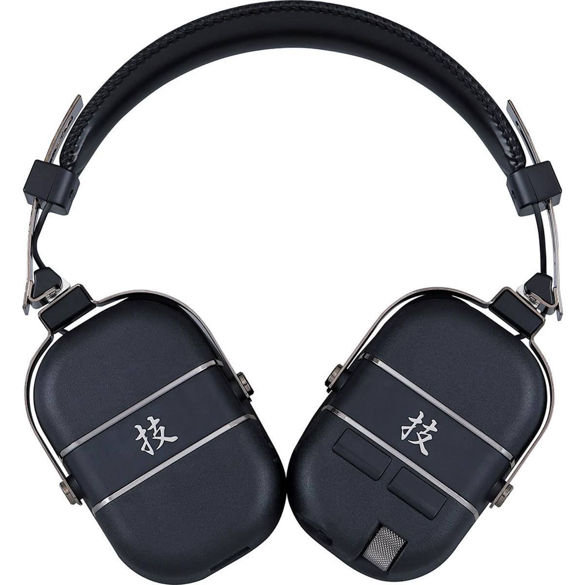 Alt View 3. BOSS - Boss Waza-Air Bass Wireless Personal Bass Guitar Amplification System.