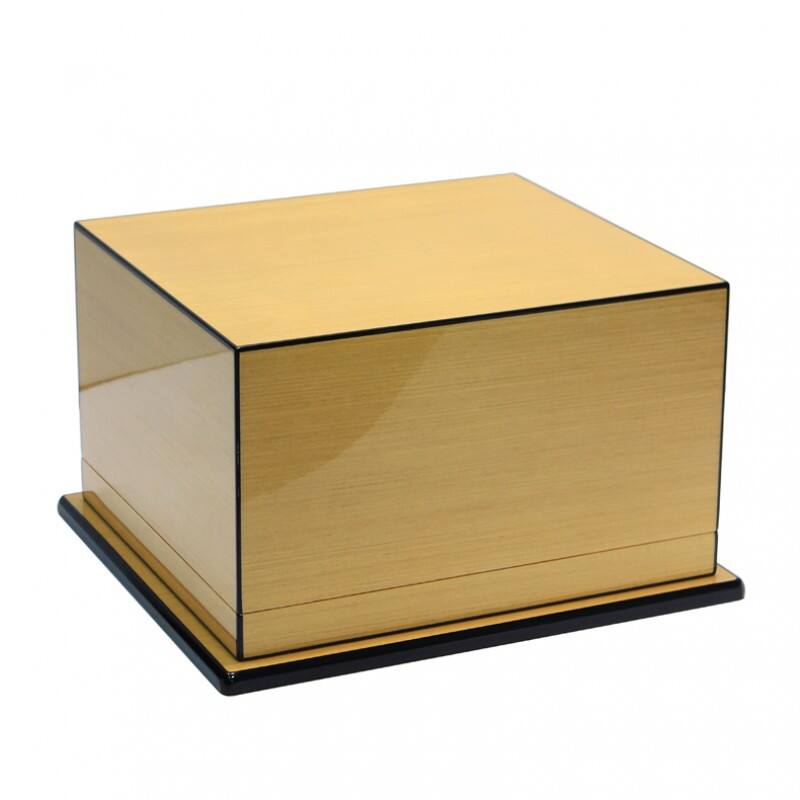 Angle. Prestige - Elevate (Pear Wood) Cigar Humidor - Pear Wood Lacquer Finish.