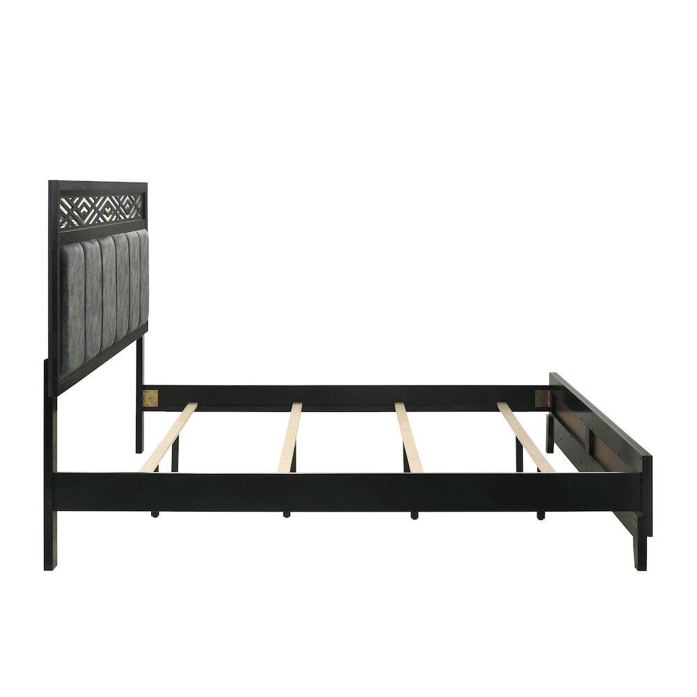 Angle. New Classic Furniture - Obsidian Wood Queen Bed - Black.