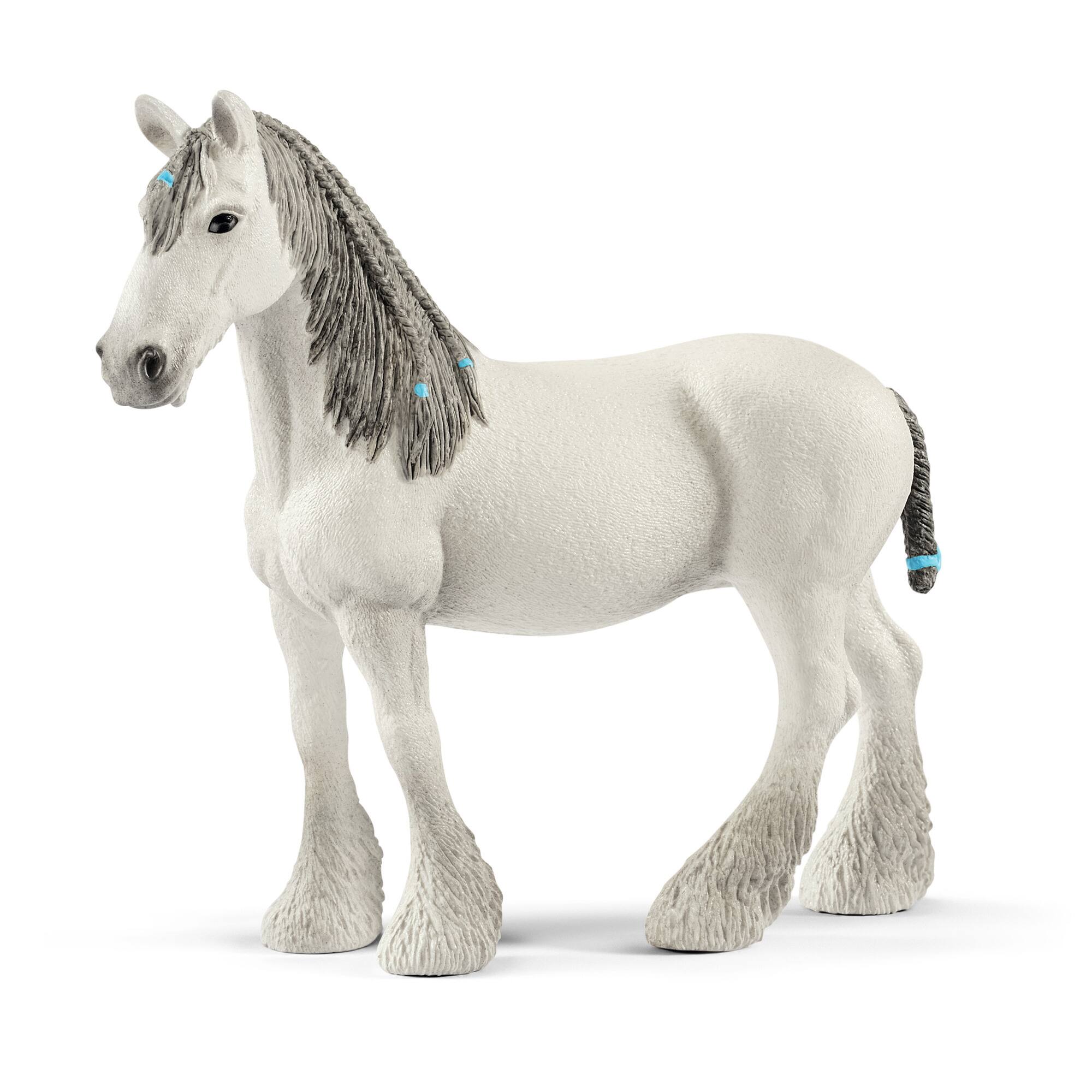 Alt View 1. Schleich - Farm World: Horse Stable.