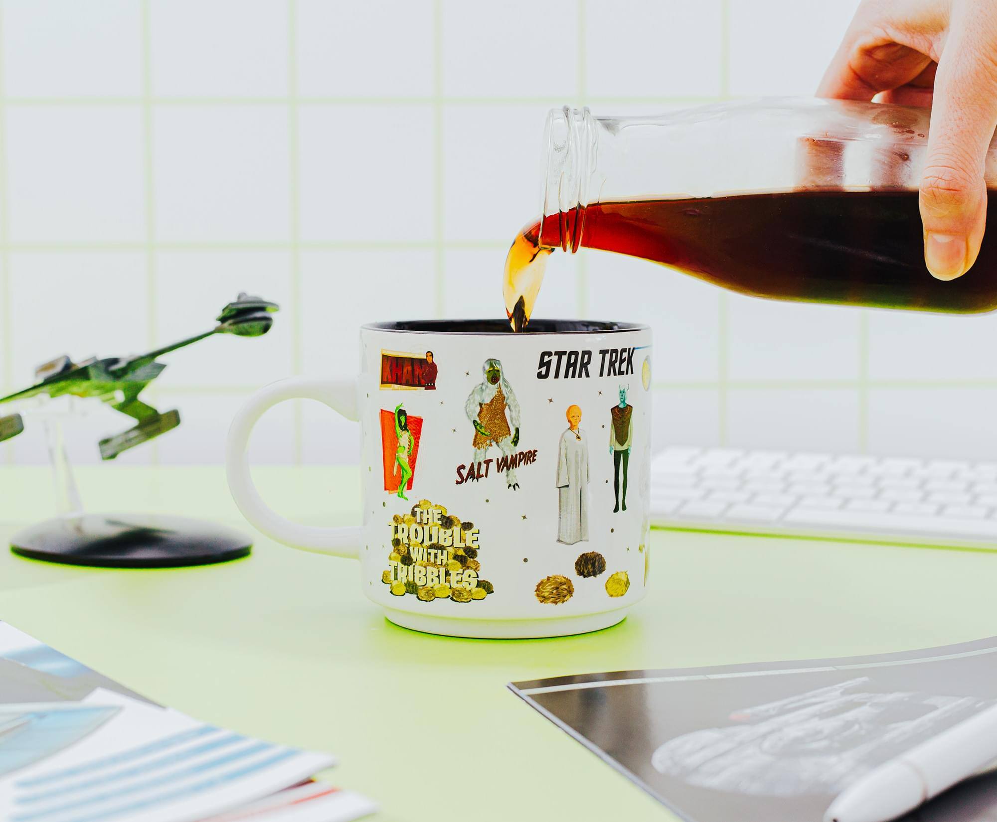 KHAN  
STAR TREK  
SALT VAMPIRE  
THE ROUBLE WITH TRIBBLES