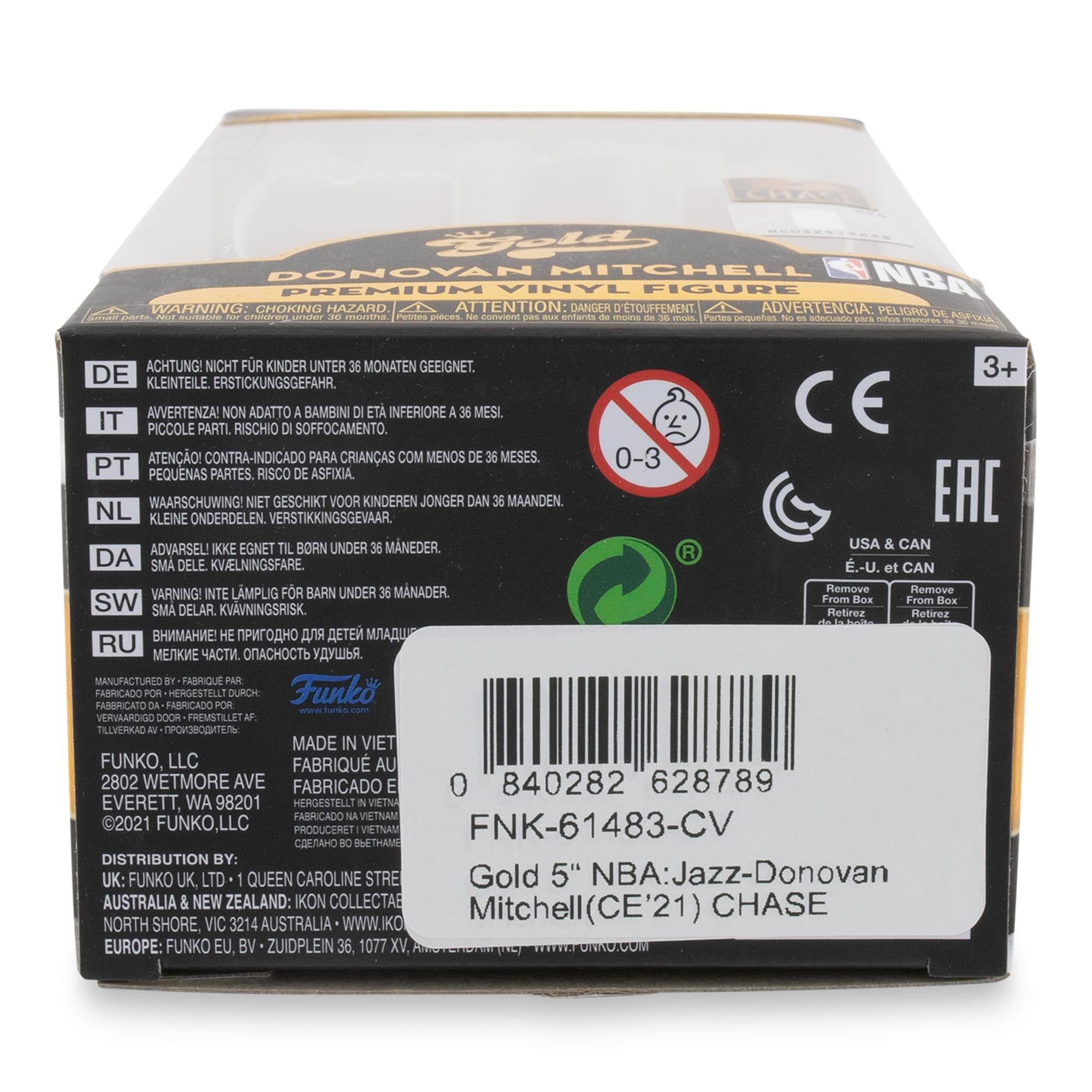 **DONOVAN MITCHELL PREMIUM VINYL FIGURE NBA**

**WARNING: CHOKING HAZARD ATTENTION: DANGER D'ÉTOUFFEMENT ADVERTENCIA: PELIGRO DE ASFIXIA**

**EC: Parts pequenas. No conviene para menores de 3 años.**

**DE: ACHTUNG! NICHT FÜR KINDER UNTER 36 MONATEN GEEIGNET. KLEINTEILE, ERSTICKUNGSGEFAHR.**

**IT: AVVERTENZA! PICCOLE PARTI NON ADATTO SOFFOCAMENTO.**

**PT: ATENÇÃO! CONTRA-INDICADO PARA CRIANÇAS COM MENOS DE 36 MESES. PEQUENAS PARTES. RISCO DE ASFIXIA.**

**NL: WAARSCHUWING! KLEINE ONDERDELEN. NIET GESCHIKT VOOR KINDEREN JONGER DAN 36 MAANDEN.**

**DA: ADVARSEL! IKKE EGNET TIL BARN UNDER 36 MÅNDER. SMA DELER, KVAVNINGSRISIK