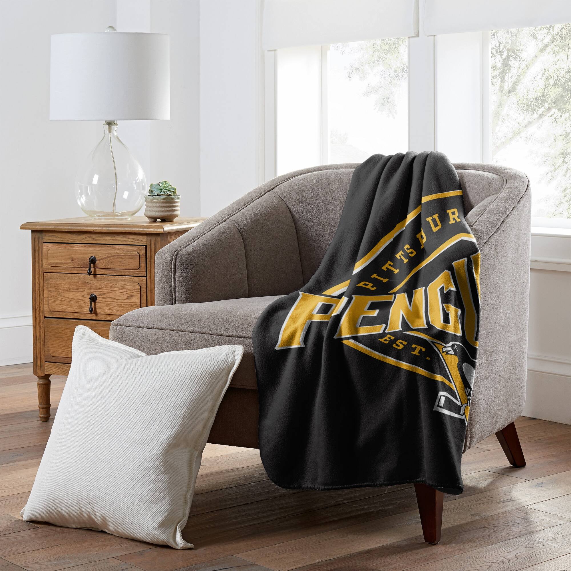 PITTSBURGH PENGUINS  
EST.