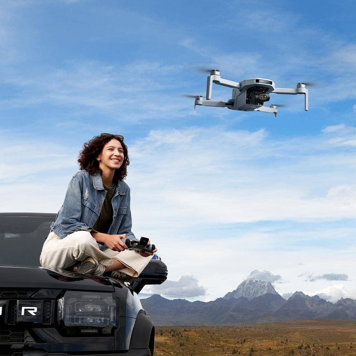 Alt View 8. Potensic - ATOM 2 Drone with 8K Camera, AI Track, 10km Video Transmission, Vertical Shooting - Expansion Kit - White.