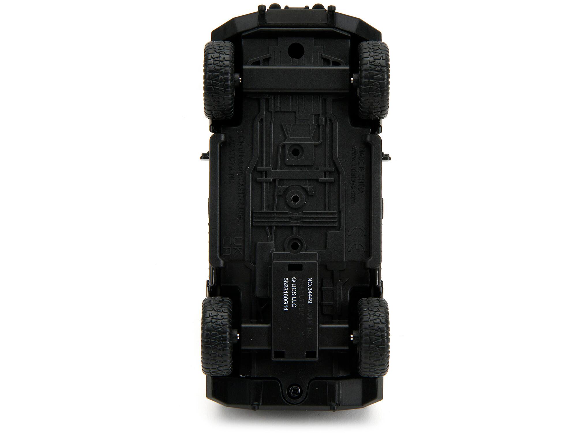 JADA.TOY Industry S.INC CA91748.USA  
www.jadatoys.com  
MADE IN CHINA  
5623160G14 UCS LLC  
NO.34449