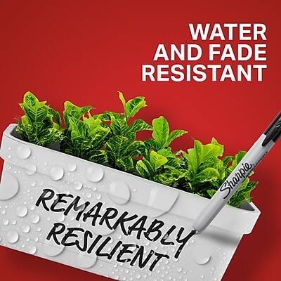 WATER AND FADE RESISTANT

REMARKABLY RESILIENT