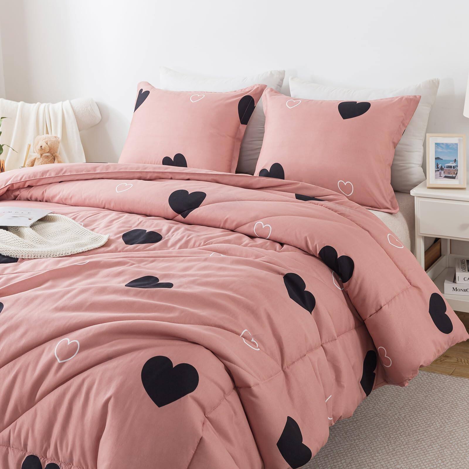 Alt View 4. Dapper Styles - Queen Comforter Set Cameo Cute Love Heart Bedding For All Seasons Geometric Soft Microfiber With Pillowshams - Pink-King.