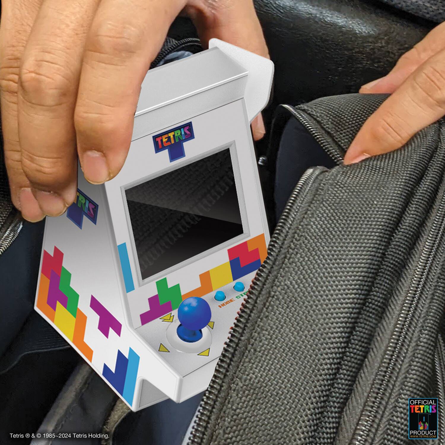 TETRIS

Tetris © & ™ 1985-2024 Tetris Holding.

OFFICIAL TETRIS PRODUCT