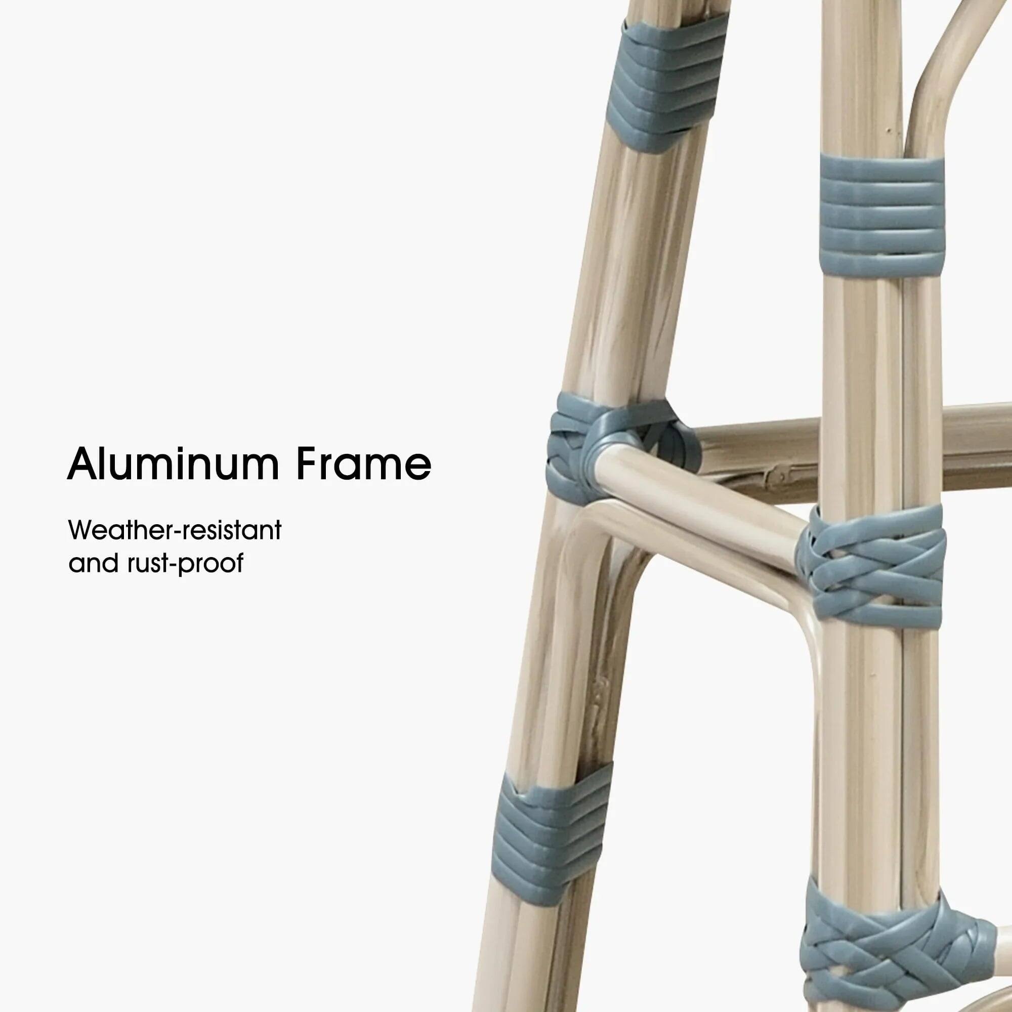 Aluminum Frame  
Weather-resistant and rust-proof