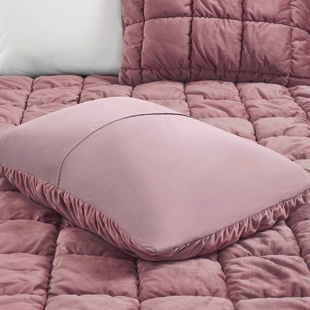 Alt View 1. Gracie Mills - Gracie Mills Naomi Velvet Comforter Set - Pink.