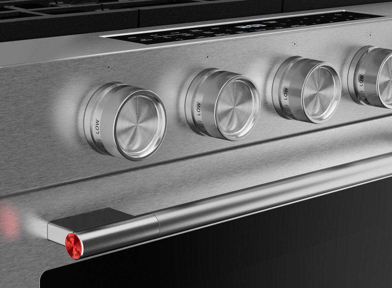 LOW - LOW - LOW - LOW  
CH  
a a : 3 T9