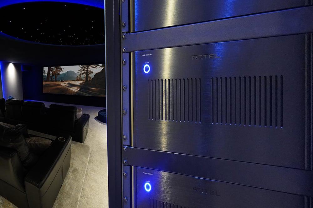 The text on the image reads "ROTEL 19 ROTEL."