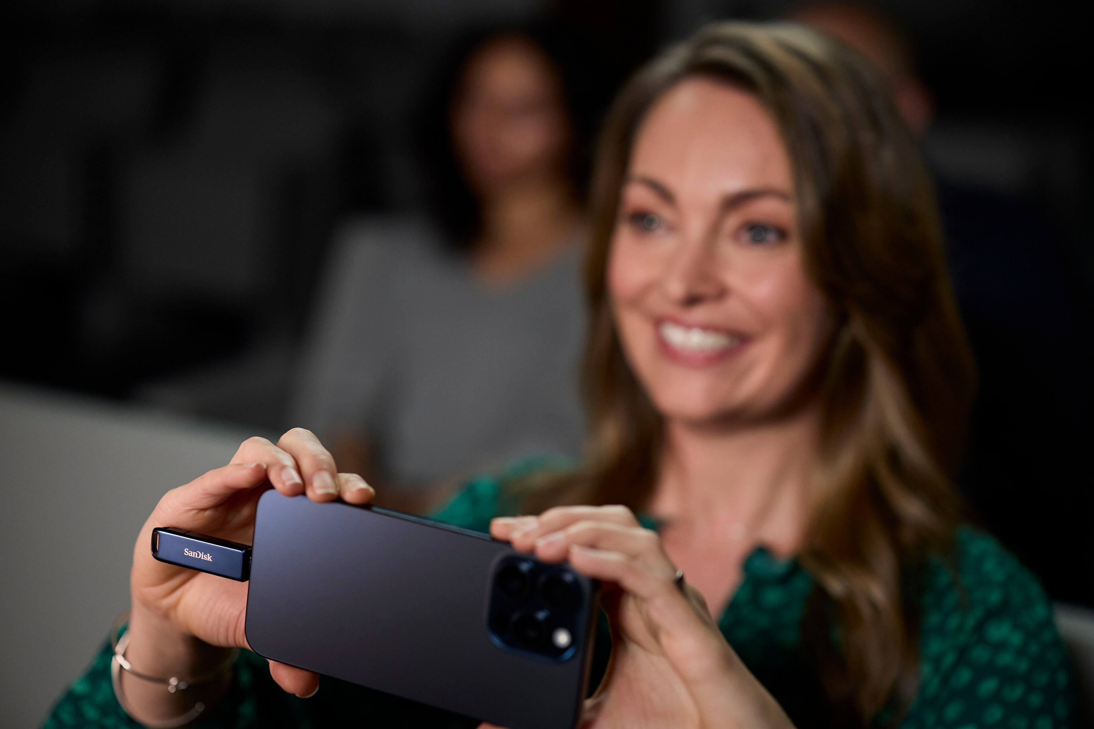 Alt View 13. SanDisk - 256GB USB Flash Drive for iPhone Lightning and USB Type-C Metallic Sky - blue.