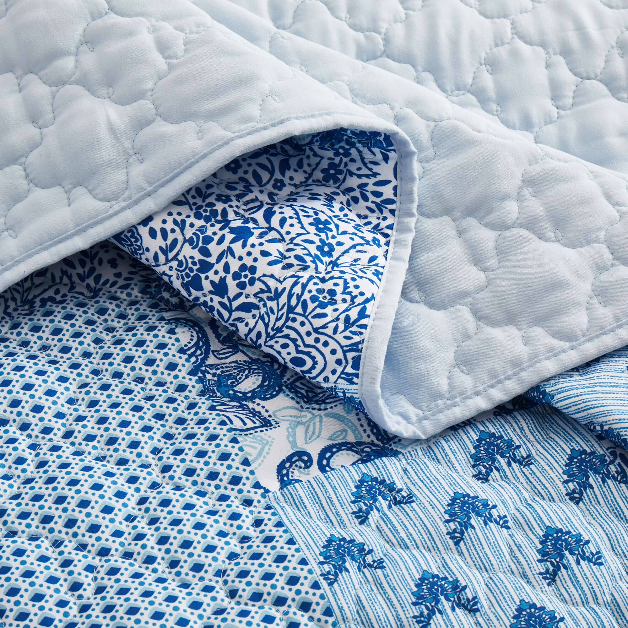 Alt View 1. Nest - Peace Nest Soft Printed Coverlet Set Floral Geometric Bedspread Modern Reversible Quilt and Shams Set - Savanna.